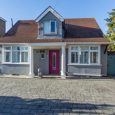 ホテル Katolondonhaus ミッチャム エクステリア 写真