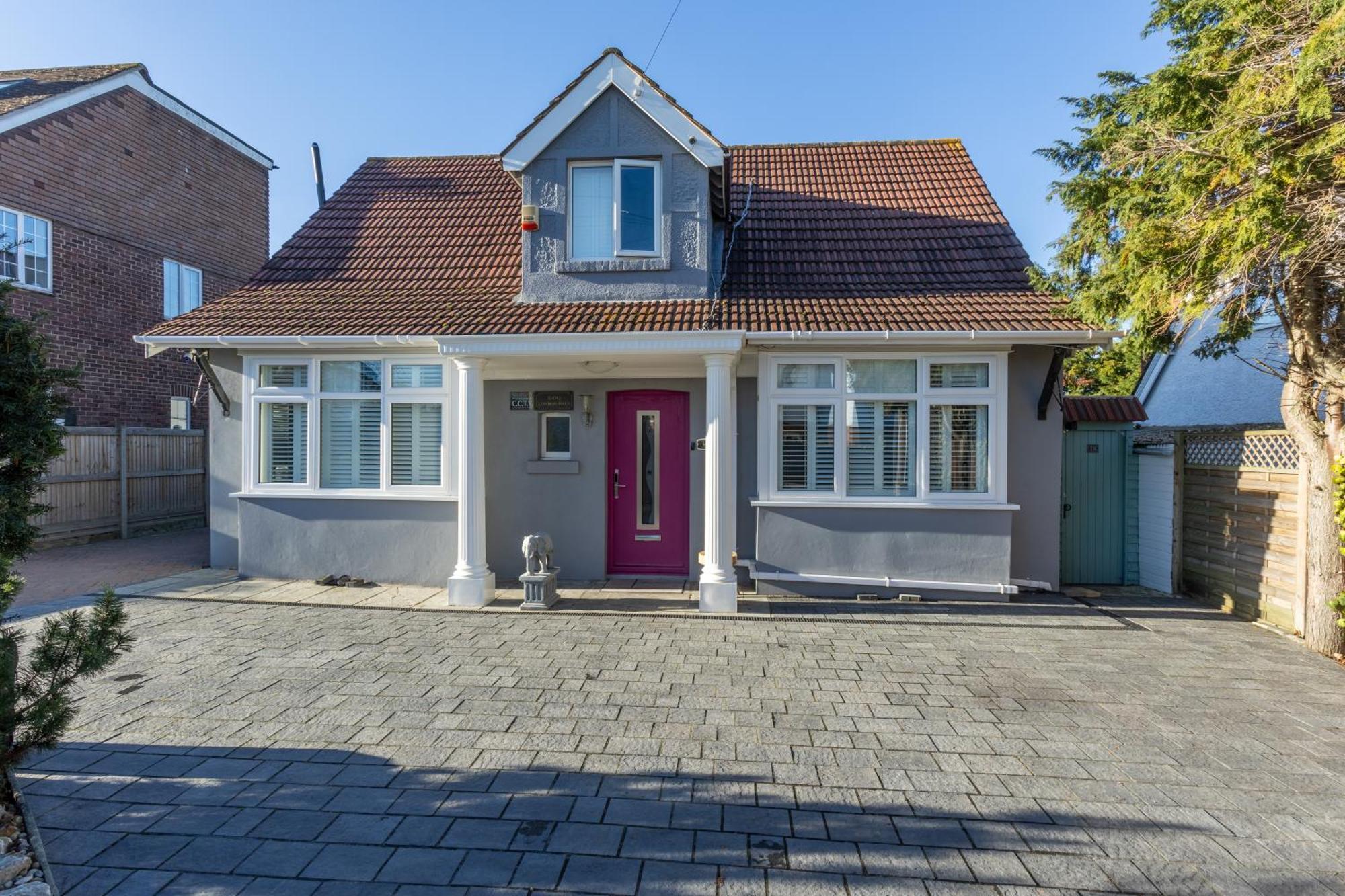 ホテル Katolondonhaus ミッチャム エクステリア 写真