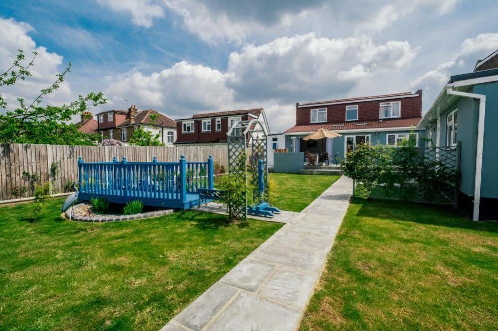 ホテル Katolondonhaus ミッチャム エクステリア 写真
